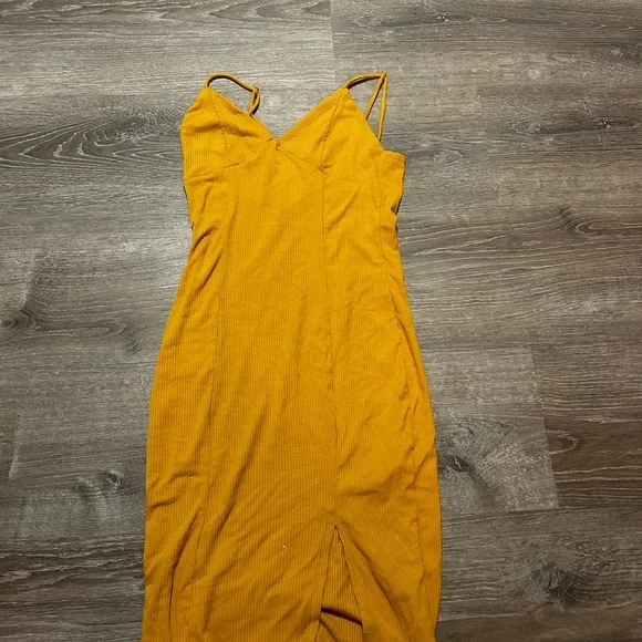 Chic Strapless Mustard Dress - Picture 1 of 1